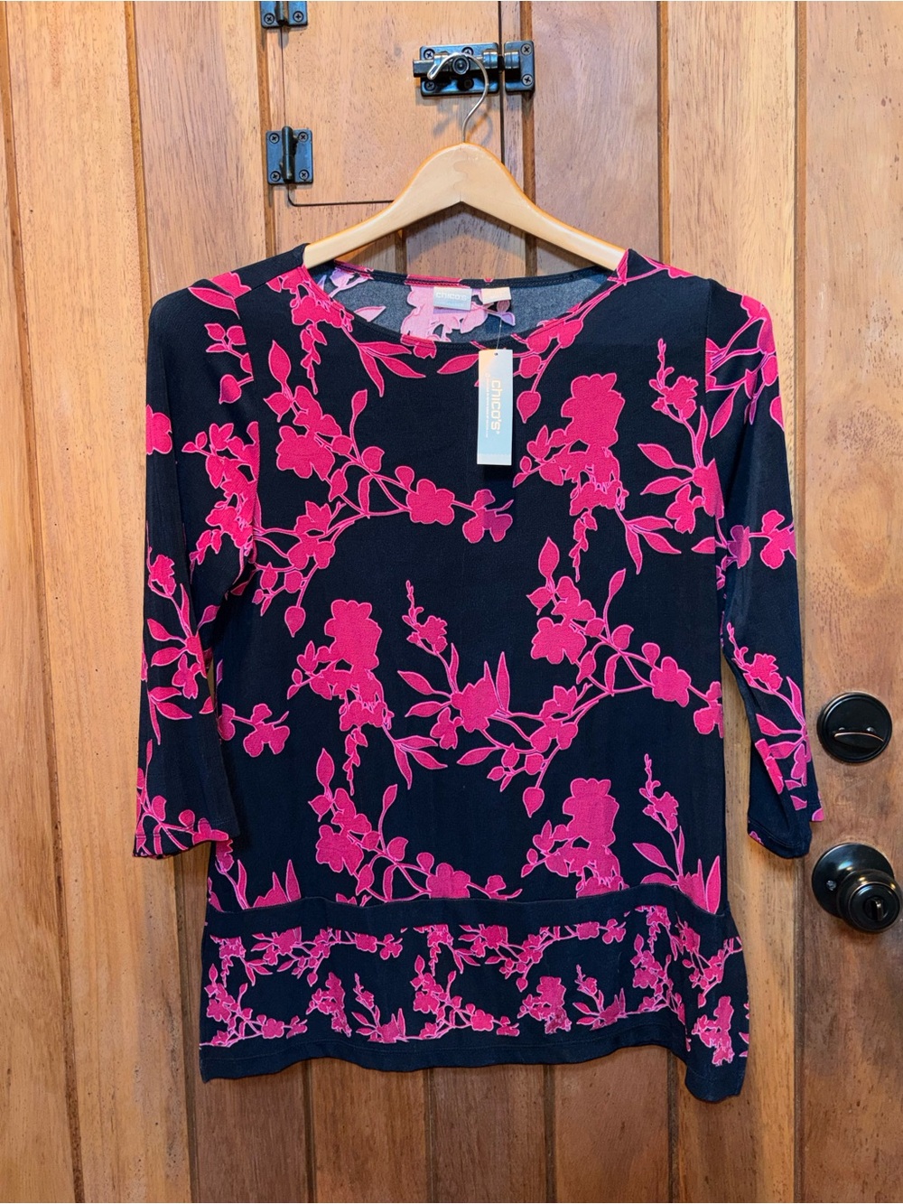 Travelers by Chico’s Women’s Floral Crewneck Tunic in Hot Pink and Black